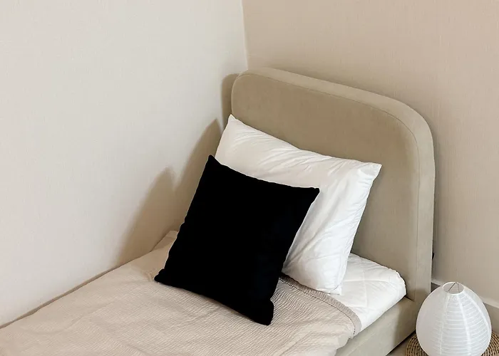 빌라 3 Min To Mangwon Market & River Luggage Storage L Max 5 Guests L Near Hongdae & Hapjeong *