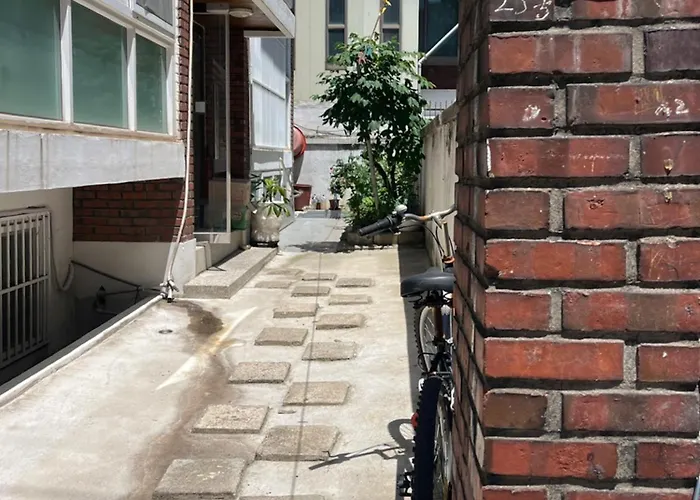 3 Min To Mangwon Market & River Luggage Storage L Max 5 Guests L Near Hongdae & Hapjeong *