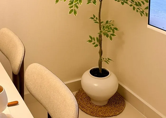 3 Min To Mangwon Market & River Luggage Storage L Max 5 Guests L Near Hongdae & Hapjeong *