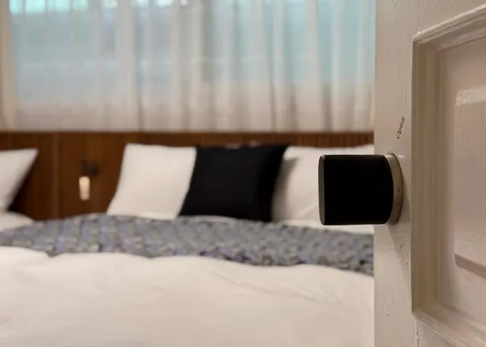 3 Min To Mangwon Market & River Luggage Storage L Max 5 Guests L Near Hongdae & Hapjeong Villa Seoel