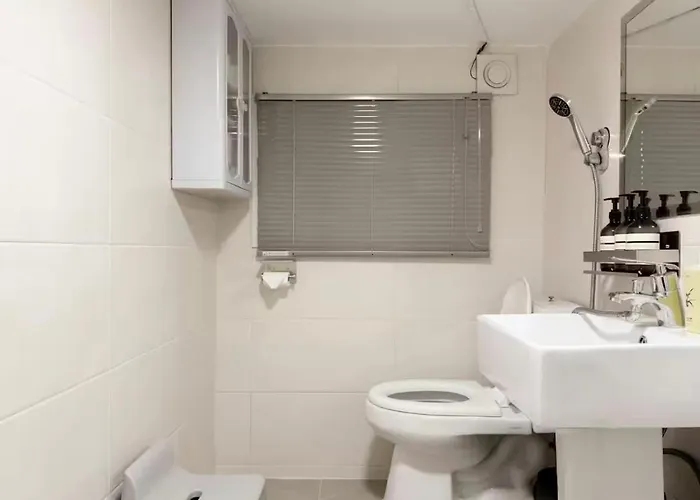 3 Min To Mangwon Market & River Luggage Storage L Max 5 Guests L Near Hongdae & Hapjeong Villa Seoel