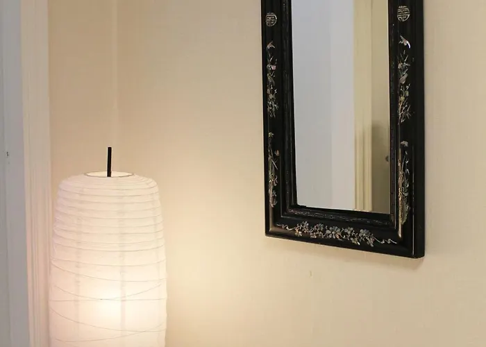 Villa 3 Min To Mangwon Market & River Luggage Storage L Max 5 Guests L Near Hongdae & Hapjeong Seoel