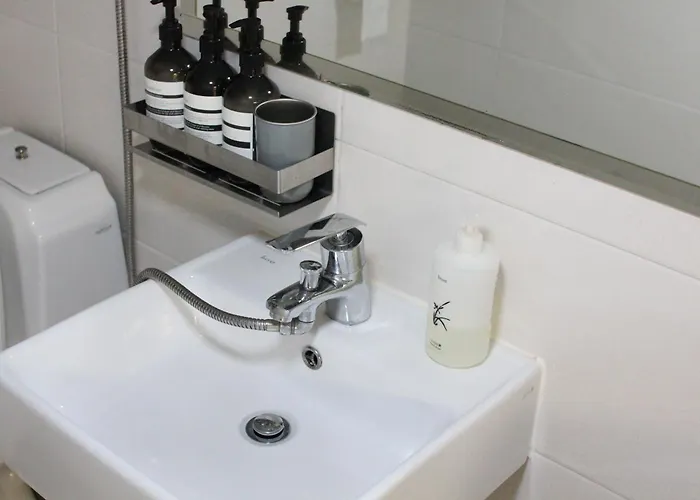 3 Min To Mangwon Market & River Luggage Storage L Max 5 Guests L Near Hongdae & Hapjeong * 首爾